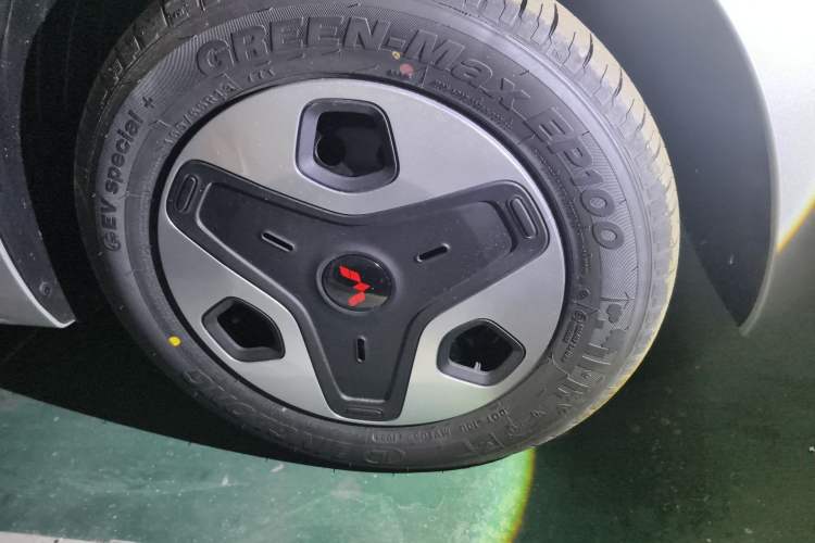 Used Wuling Zhiguang New Energy 2025 Model 305km Ambitious Edition
