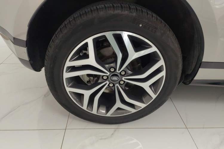 Used Land Rover Range Rover Evoque 2022 Aurora L 249 PS R-Dynamic Luxury Edition
