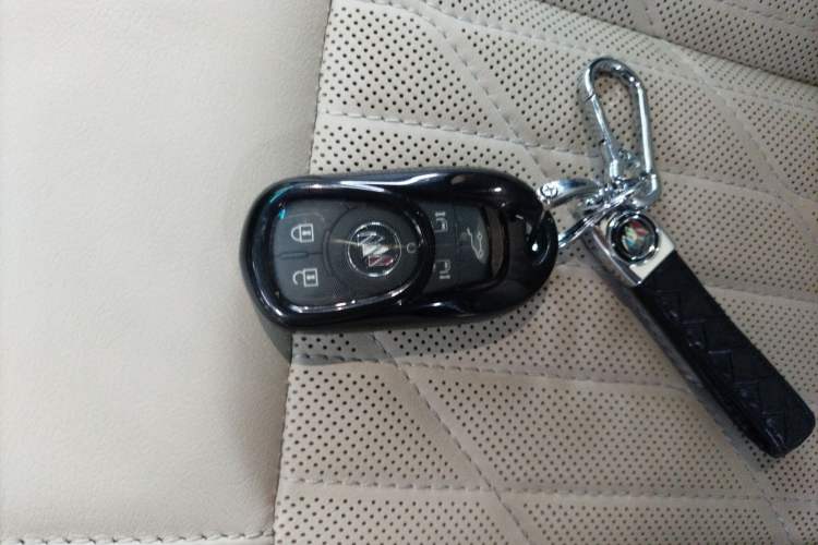 Used Buick GL8 2022 ES Land Cruiser 653T Luxury Model
