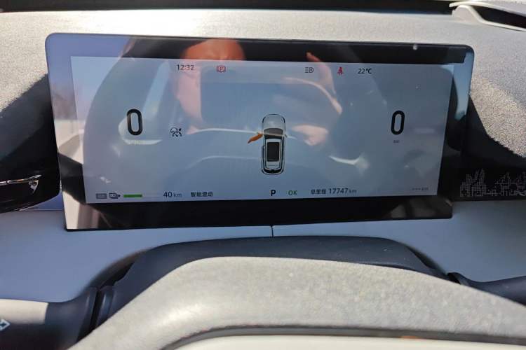 Used Changan UNI-Z New Energy 2024 Blue Whale Smart Electric iDD 125km Excellence Model
