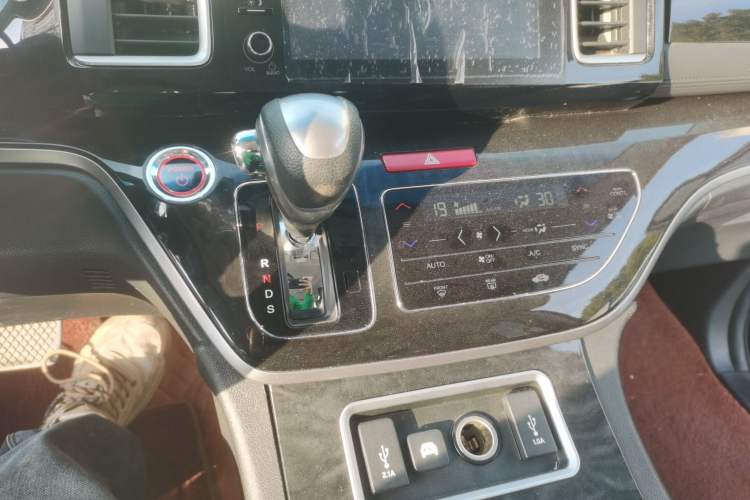 Used Honda Elysion 2019 2.0L Hybrid Luxury Edition