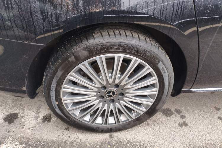 Used Mercedes-Benz E-Class 2023 Updated E 300 L Fashion Edition