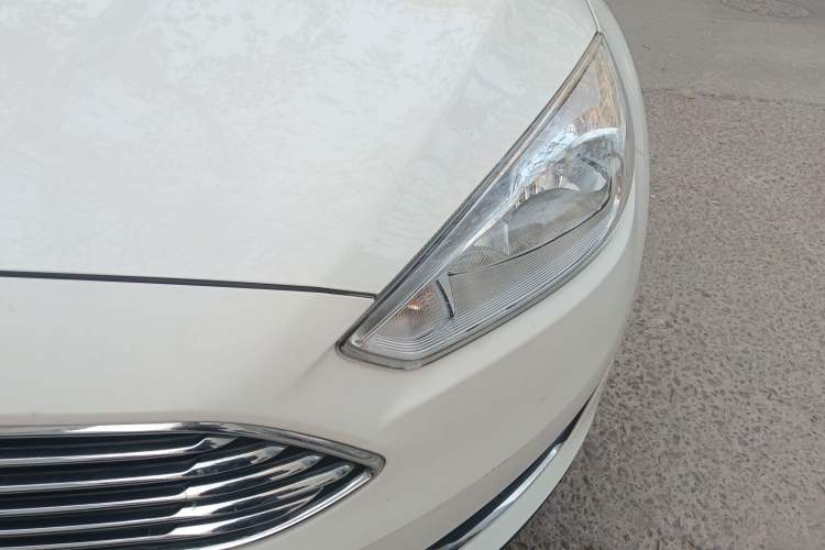 Used Ford Focus 2018 Sedan Classic EcoBoost 180 Automatic Elite Model