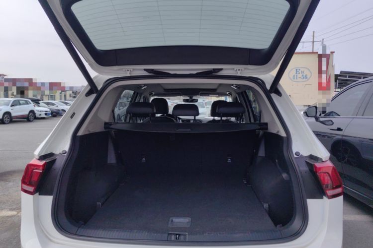 Used Volkswagen Tiguan L 2019 Revised 330TSI Automatic Two-Wheel Drive Smart & Luxury Edition China VI Standard