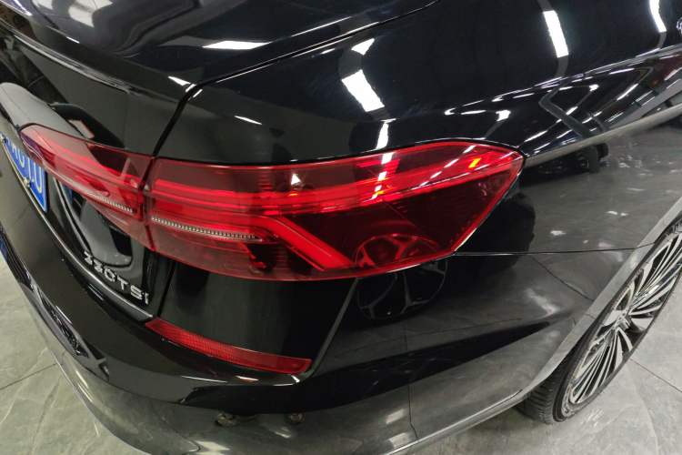 Used Volkswagen Passat 2019 330TSI Luxury Edition China VI Standard