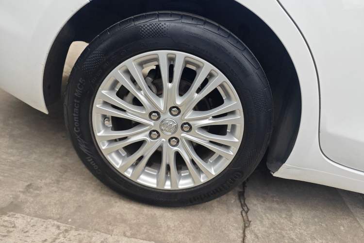 Used Buick GT 2015 15N Automatic Elite Version