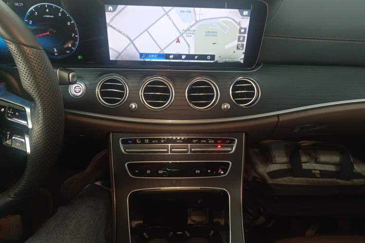 Used Mercedes-Benz E-Class 2022 Revised Version E 300 L Sport Luxury Edition
