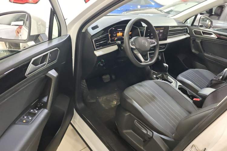 Used Volkswagen Tiguan L 2022 330TSI Automatic Two-Wheel Drive Comfort Edition
