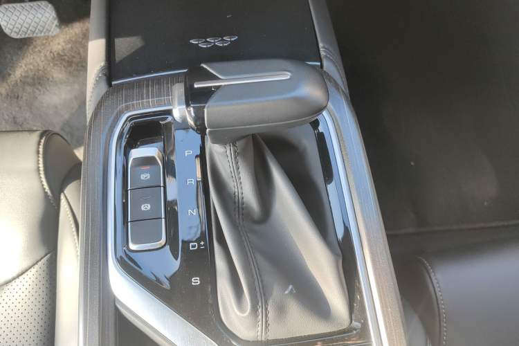 Used Wuling Jiachen 2022 1.5T CVT Smart Luxury Version
