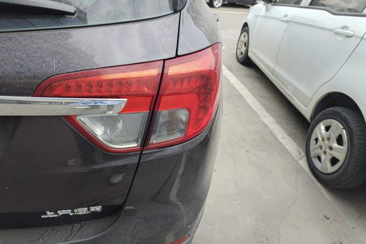 Used Buick Envision 2017 20T Two-Wheel Drive Luxury Model
