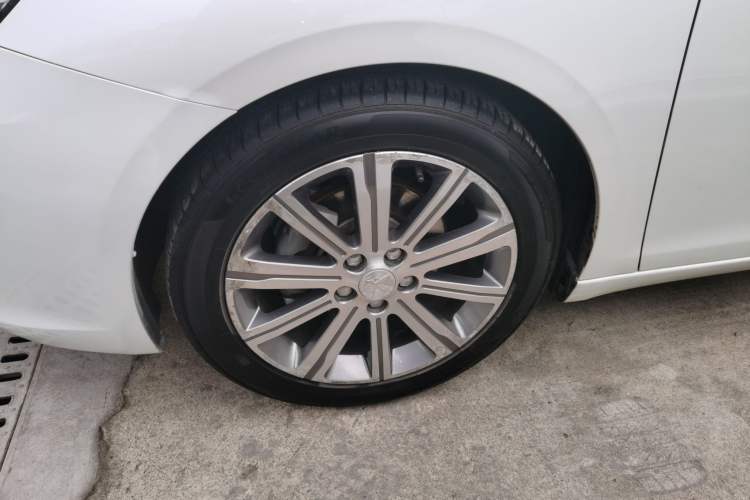 Used Peugeot 408 2015 1.2T Automatic Luxury Edition