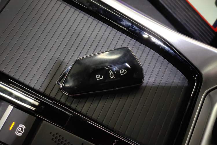 Used Volkswagen Passat 2025 Pro 380TSI Starry Dragon Luxury Edition
