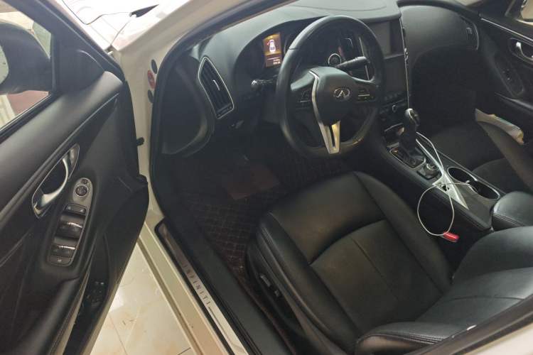 Used Infiniti Q50L 2018 2.0T Comfort Edition China VI Standard
