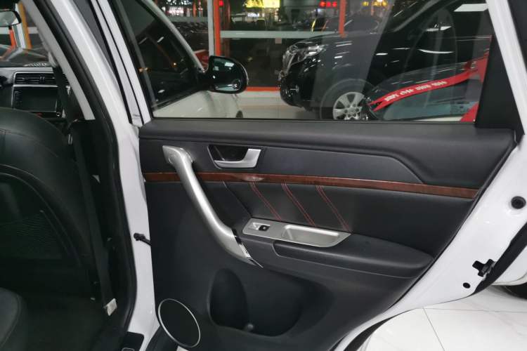 Used Haval H6 2014 Sport Version 1.5T Manual Two-Wheel Drive Elite Edition
