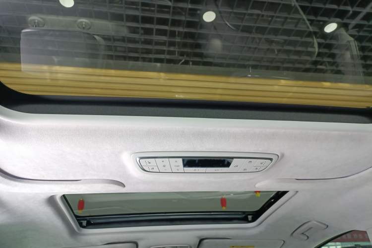 Used Buick GL8 2023 Avenir Aivia Six-Seat Deluxe Edition