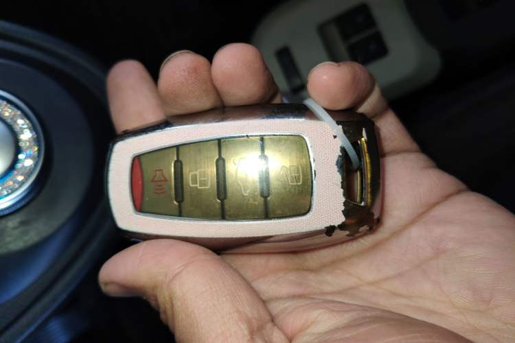 Used ORA Black Cat 2022 301km "Cute Pet" Version – Lithium Iron Phosphate
