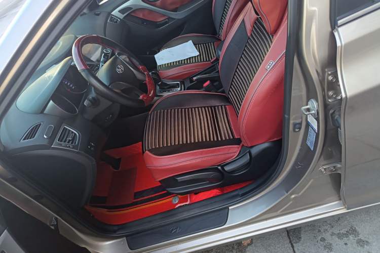 Used Hyundai Elantra 2016 1.6L Automatic Smart Version
