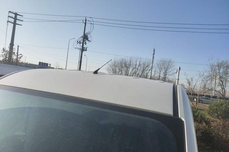 Used Wuling Yangguang 2024 300km Comfort-Grade Passenger Van 60kW
