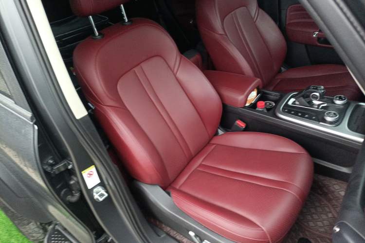 Used Tank 300 2024 330 3.0T V6