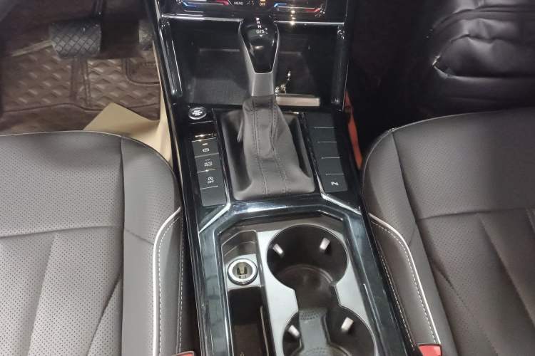 Used Volkswagen Passat 2024 330TSI Starry Elite Edition
