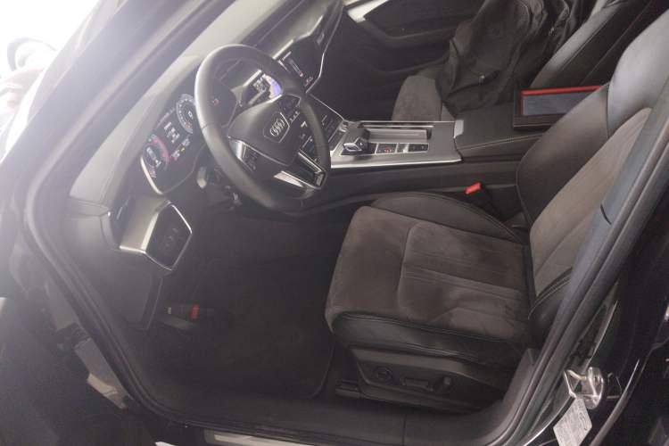 Used Audi A6L 2019 40 TFSI Luxury Dynamic Model
