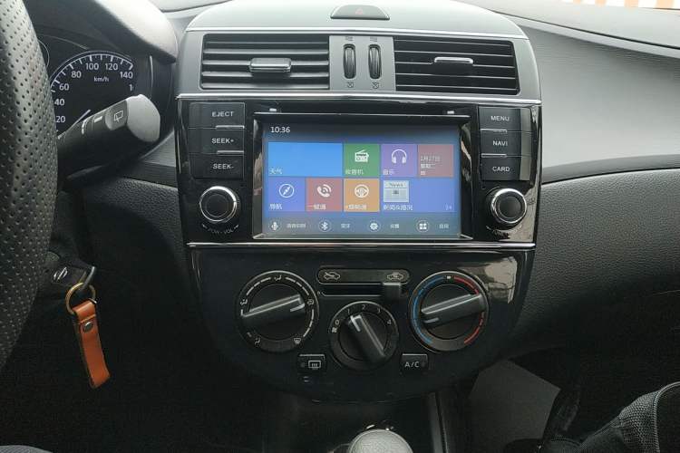 Used Nissan Tiida 2014 1.6L CVT Comfort Model
