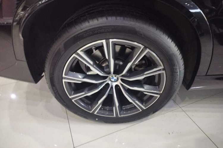 Used BMW X5 2022 Restyled xDrive 30Li Luxury Version M Sport Package