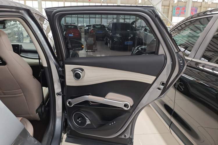 Used BYD Yuan PLUS 2023 Champion Edition 430KM Leading Model
