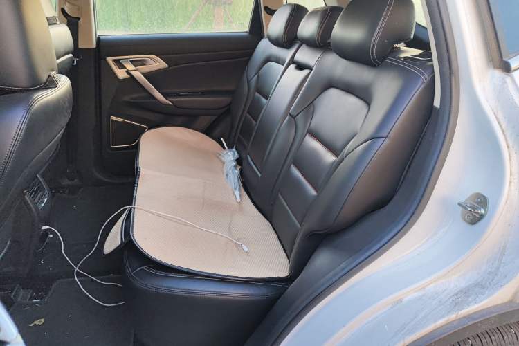 Used Geely Auto Emgrand X7 Sport 2018 1.8TD Automatic Two-Wheel Drive Smart 4G Connected Version