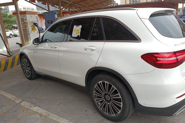 Used Mercedes-Benz GLC 2018 Facelifted GLC 260 4MATIC Dynamic Edition
