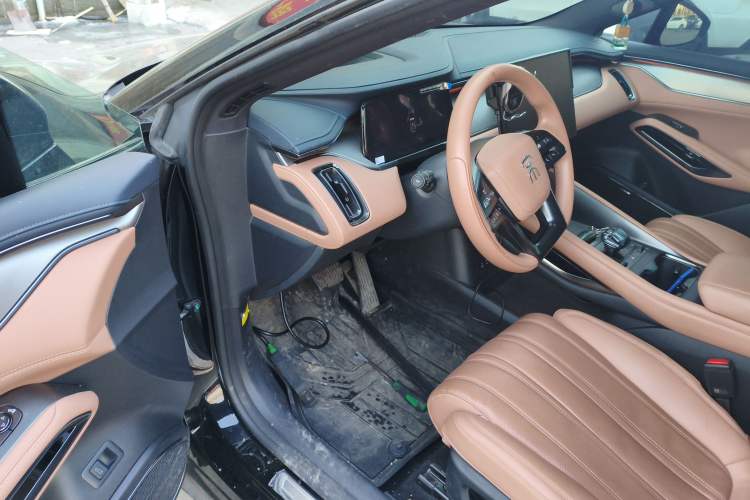 Used BYD Song L EV 2024 662 km Excellence Version
