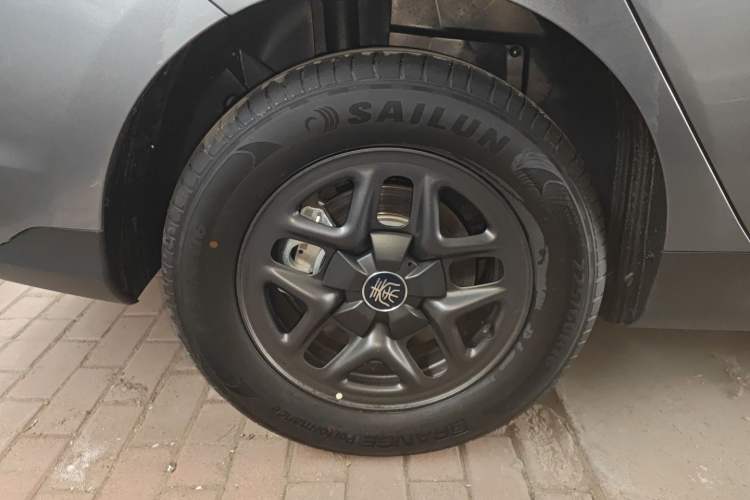 Used BYD Qin PLUS 2025 DM-i Smart Drive 55KM Leading Model
