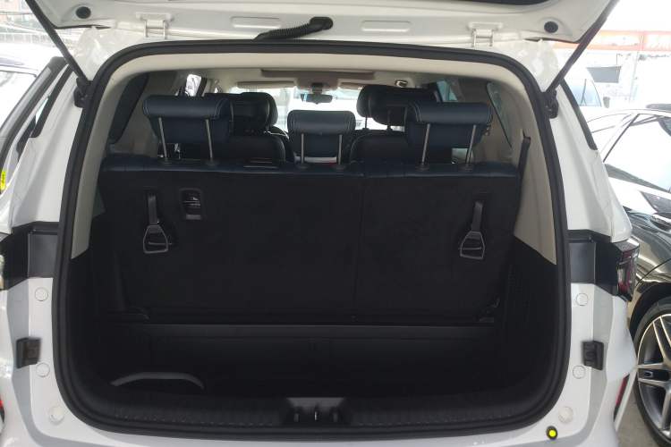 Used Geely Auto Jiajie 2023 Geely Jiaji L 1.5TD DCT Luxury Model
