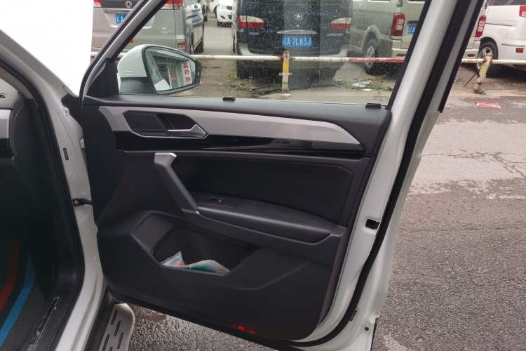 Used Volkswagen Tayron 2019 330TSI Four-Wheel Drive Luxury Version China V Standard
