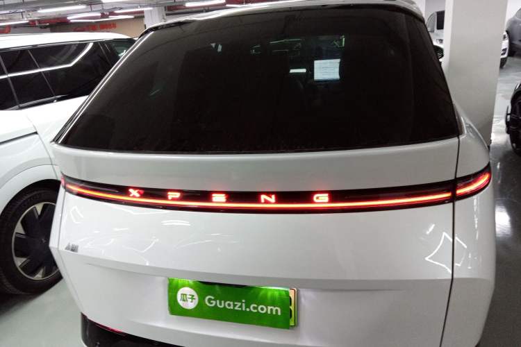 Used XPeng X9 2024 702 Ultra-Long Range Max
