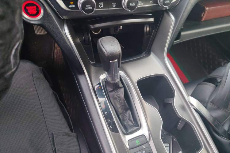 Used Honda Accord 2018 260TURBO Luxury Edition China V Emission Standard
