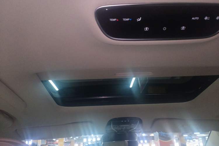 Used VOYAH Dream 2022 Low-Carbon Edition Dream+ Smart Enjoyment Package
