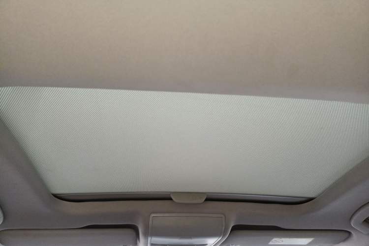 Used Volkswagen Lamando 2015 280TSI DSG Luxury Edition
