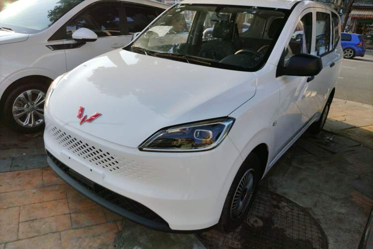 Used Wuling Hongguang New Energy 2025 Extended-Range Hybrid 50 km Utility Version
