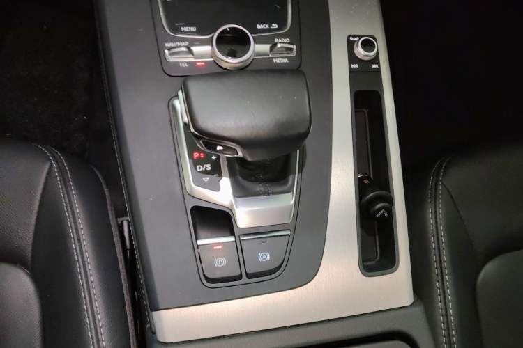 Used Audi Q5L 2020 Updated 40 TFSI Prestige Fashion Edition