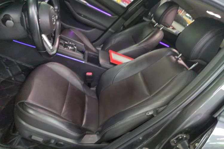 Used Mazda Mazda 3 Axela 2020 2.0L Automatic Luxury Version
