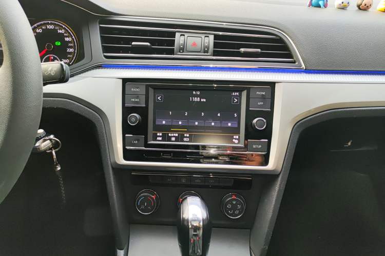 Used Volkswagen Lamando 2019 230TSI DSG Vision Edition China VI Standard
