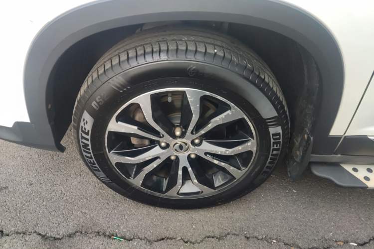 Used FORTHING Joyear X5 2017 Enjoy Series 1.6L CVT Luxury Model