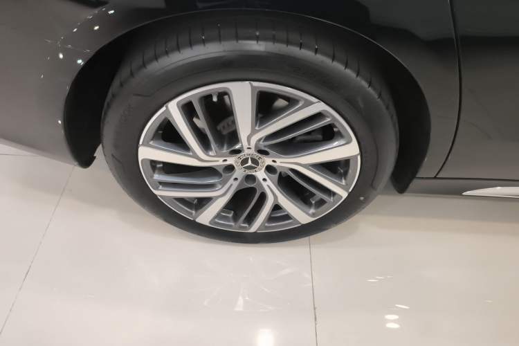 Used Mercedes-Benz E-Class 2025 E 300 L Stylish Model