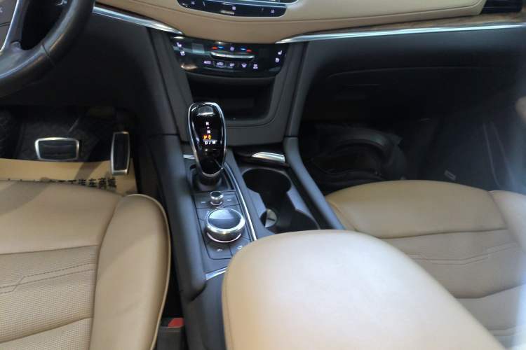 Used Cadillac XT5 2021 28T Four-Wheel Drive Platinum Sport Edition