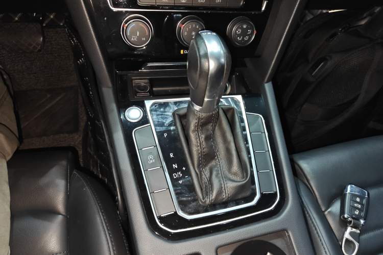 Used Volkswagen Magotan 2018 330TSI DSG Advanced Model
