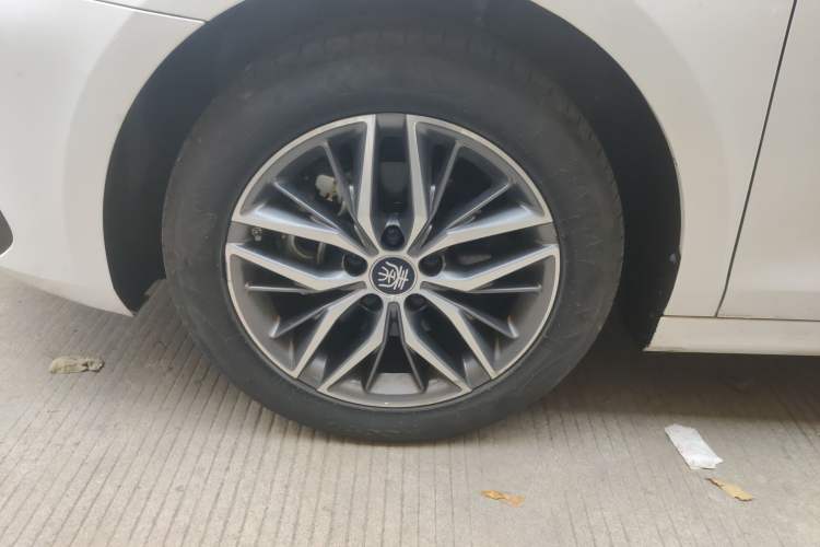 Used BYD Qin PLUS 2024 Honor Edition EV 510KM Beyond Model