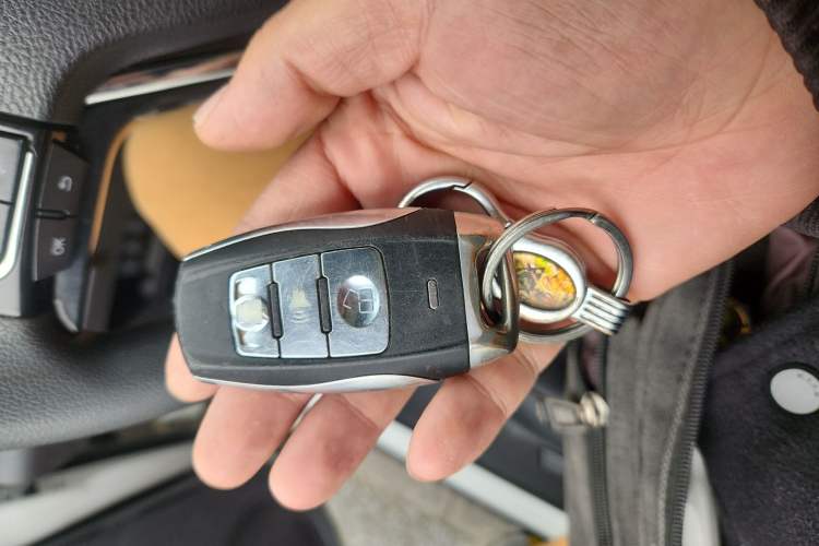 Used Haval H2 2018 Chuanxiang Edition Red Badge 1.5T Manual Two-Wheel Drive Fashionable Model