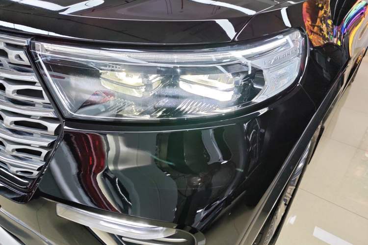 Used Ford Explorer 2020 EcoBoost 285 4x4 Titanium Edition 7-Seater
