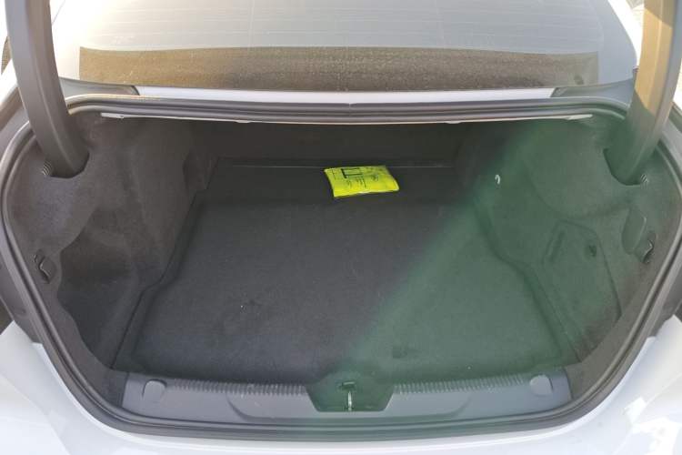 Used Jaguar XEL 2023 2.0T 250 PS R-DYNAMIC S Advanced Sport Edition
